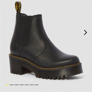 Dr Martens Rometty Wyoming Leather Platform Chelsea Boots